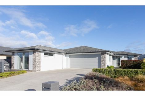 Photo of property in 87 Kupe Drive, Whitianga, 3510