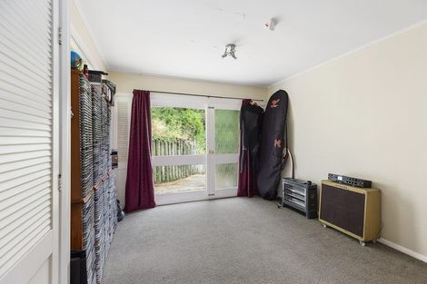 Photo of property in 32 Newport Terrace, Seatoun, Wellington, 6022