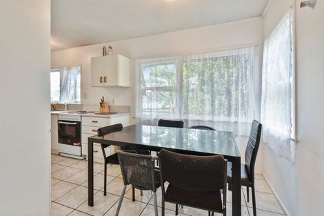 Photo of property in 1 Lansdown Avenue, Papatoetoe, Auckland, 2025