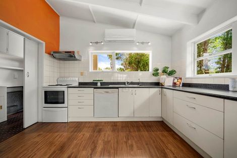 Photo of property in 500 East Coast Road, Windsor Park, Auckland, 0630