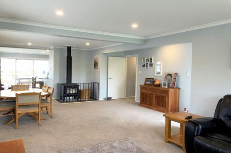 Photo of property in 18 Woburn Street, Waipukurau, 4200