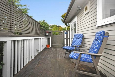 Photo of property in 86 Sylvan Crescent, Te Atatu South, Auckland, 0610