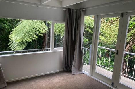 Photo of property in 3 Mamaku Grove, Khandallah, Wellington, 6035