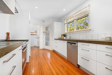 Photo of property in 10 Chedworth Avenue, Bishopdale, Christchurch, 8053