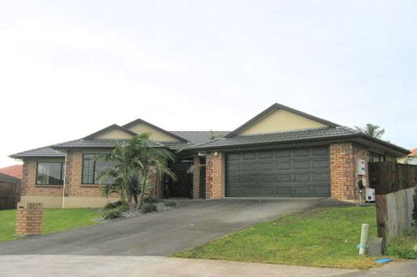 Photo of property in 18 Glastry Close, East Tamaki Heights, Auckland, 2016