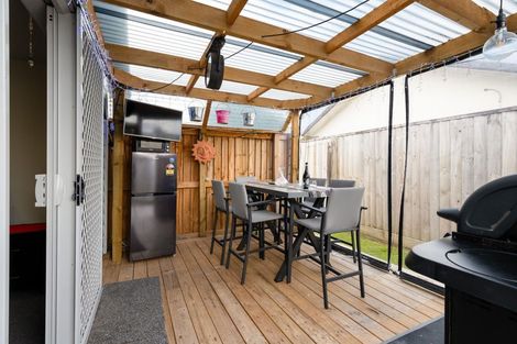 Photo of property in 133 Forest Lake Road, Forest Lake, Hamilton, 3200