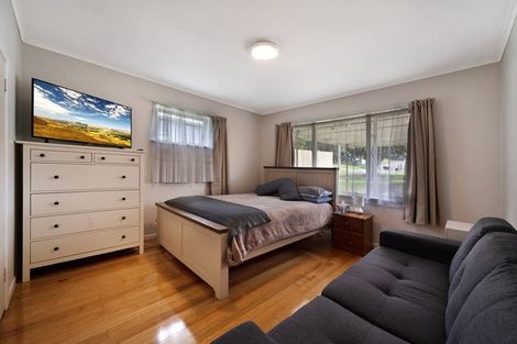 Photo of property in 19 Lynwood Road, New Lynn, Auckland, 0600