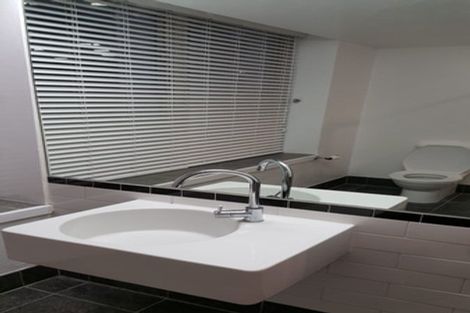 Photo of property in 5c/123 Molesworth Street, Thorndon, Wellington, 6011