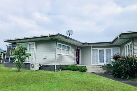 Photo of property in 119 Te Atatu Road, Te Atatu South, Auckland, 0610