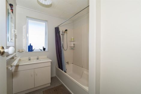 Photo of property in 6 Isleworth Road, Hinds, Ashburton, 7773