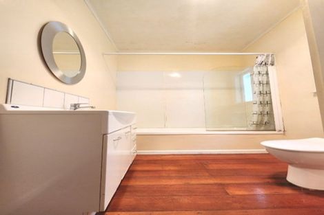 Photo of property in 9 Vennell Street, Brooklyn, Wellington, 6021