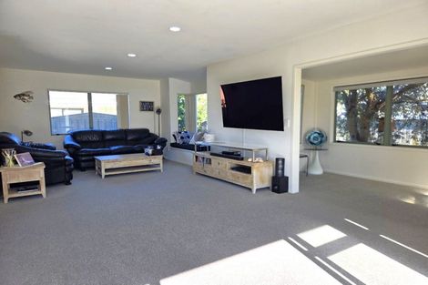 Photo of property in 105 Castle View Road, Matarangi, Whitianga, 3592