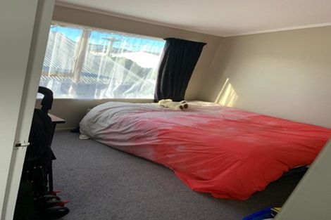 Photo of property in 3/49 Apu Crescent, Lyall Bay, Wellington, 6022