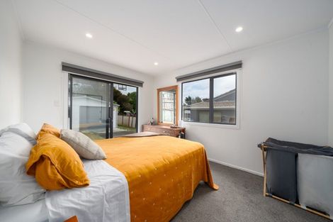 Photo of property in 17 Moki Street, Titahi Bay, Porirua, 5022