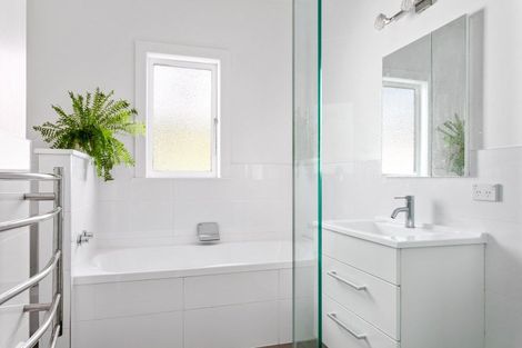 Photo of property in 8 Ann Street, Inner Kaiti, Gisborne, 4010