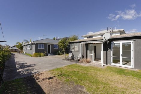 Photo of property in 26 Riverton Road, Mount Maunganui, 3116