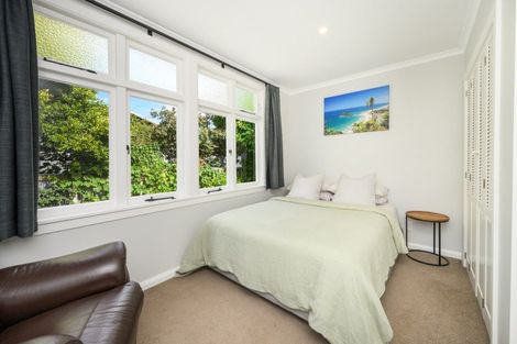 Photo of property in 10 Kingswood Street, Takaro, Palmerston North, 4412