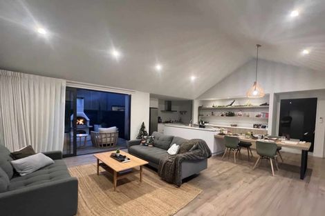 Photo of property in 12 Irvines Track, Halswell, Christchurch, 8025