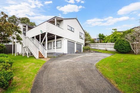 Photo of property in 14 Clearview Heights, Ranui, Auckland, 0612