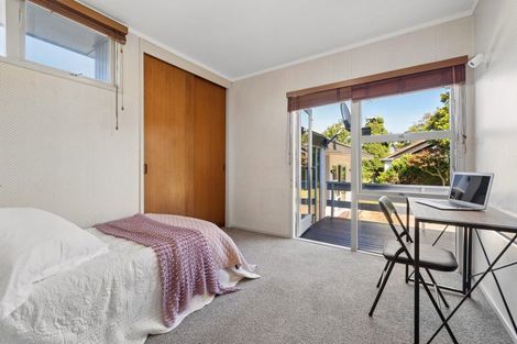 Photo of property in 13 Carlisle Road, Torbay, Auckland, 0630