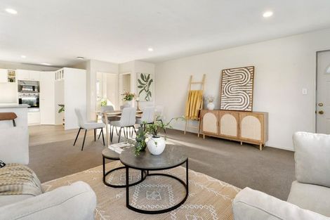 Photo of property in 2 Cunningham Place, Halswell, Christchurch, 8025