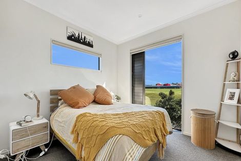 Photo of property in 21 Wallace Road, Hobsonville, Auckland, 0616