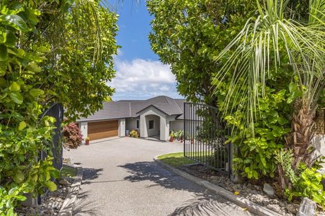 Photo of property in 27a Kotare Street, Waikanae, 5036