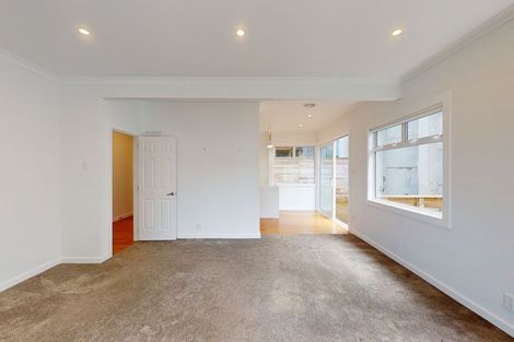 Photo of property in 96 Homebush Road, Khandallah, Wellington, 6035