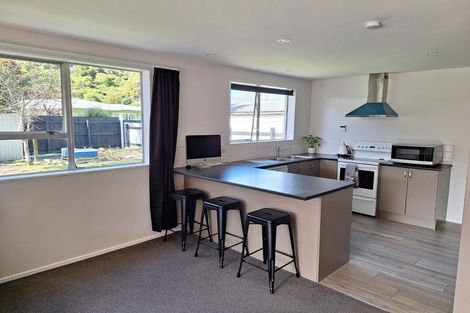Photo of property in 15b Black Beech Street, Birchville, Upper Hutt, 5018