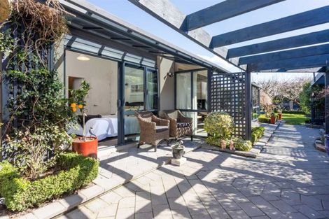 Photo of property in 11 Cricklewood Place, Avonhead, Christchurch, 8042