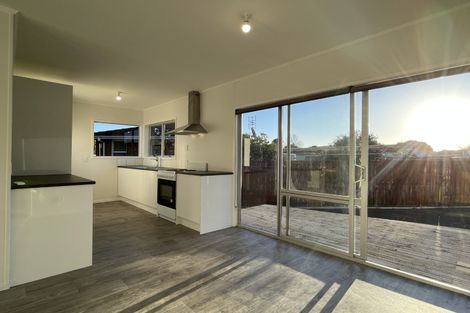 Photo of property in 156 Chichester Drive, Rosehill, Papakura, 2113