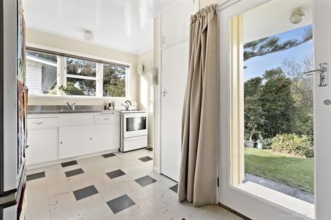 Photo of property in 34 Silverbirch Grove, Churton Park, Wellington, 6037