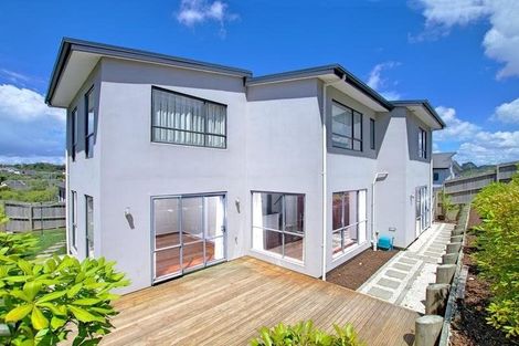 Photo of property in 26 Catlins Place, Fairview Heights, Auckland, 0632