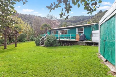 Photo of property in 10 Para-rauaruhe Crescent, Te Kaha, 3199