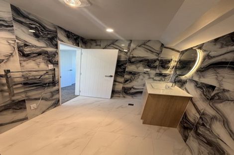 Photo of property in 44d Orams Road, Hillpark, Auckland, 2102