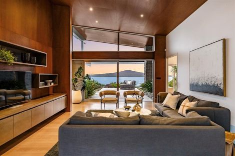 Photo of property in 58 Seacliffe Avenue, Belmont, Auckland, 0622
