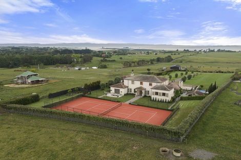 Photo of property in 68 Clark Road, Karaka, Papakura, 2580