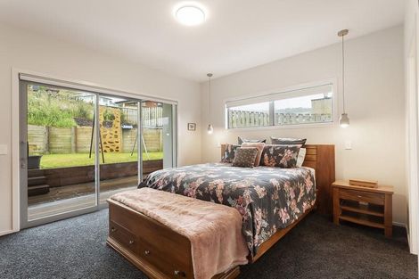 Photo of property in 11 Glendermid Close, Sawyers Bay, Port Chalmers, 9023
