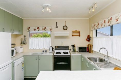 Photo of property in 6 Hampstead Place, Richmond Heights, Taupo, 3330