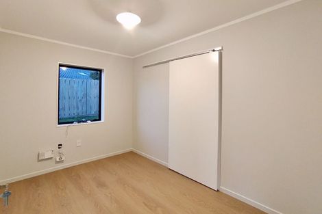 Photo of property in 24 Sandgate Avenue, Botany Downs, Auckland, 2010