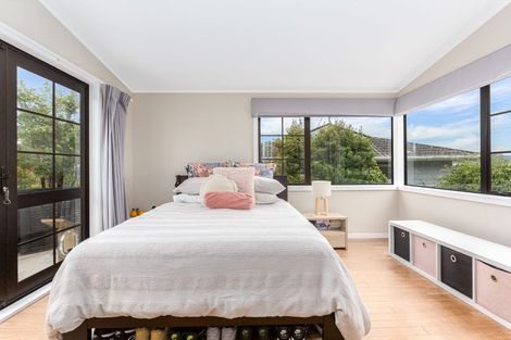 Photo of property in 1 Underwood Way, Churton Park, Wellington, 6037