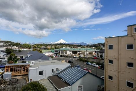 Photo of property in 127 Saint Aubyn Street, New Plymouth, 4310