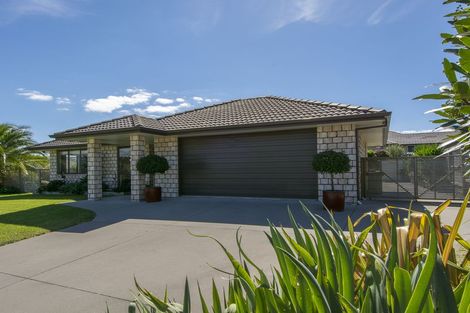 Photo of property in 8 Olive Close, Omokoroa, 3114