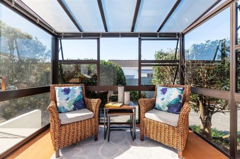 Photo of property in 2/7 Napoleon Avenue, Milford, Auckland, 0620