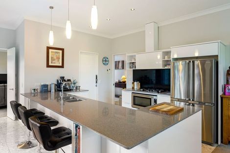 Photo of property in 9 Otupoa Way, Paraparaumu, 5032