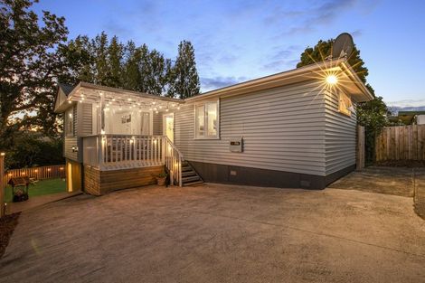 Photo of property in 90 Kelman Road, Kelston, Auckland, 0602