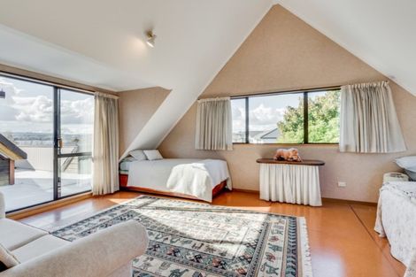 Photo of property in 5 Haines Grove, Rainbow Point, Taupo, 3330