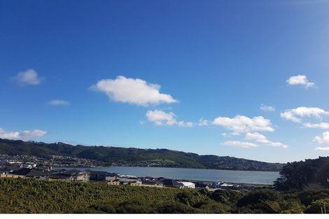 Photo of property in 2 Waitaria Terrace, Aotea, Porirua, 5024