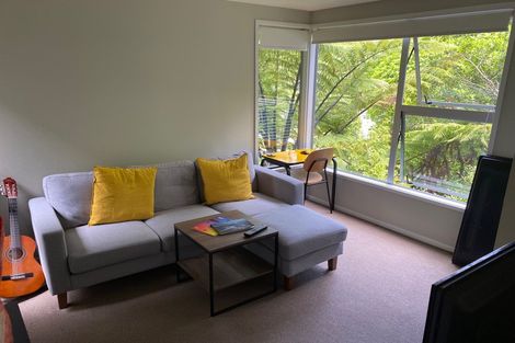 Photo of property in 6 Glentui Grove, Khandallah, Wellington, 6035