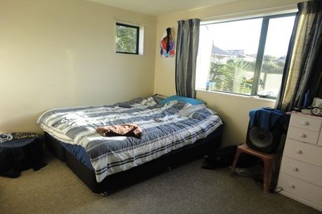 Photo of property in 36 Woodbank Drive, Glen Eden, Auckland, 0602